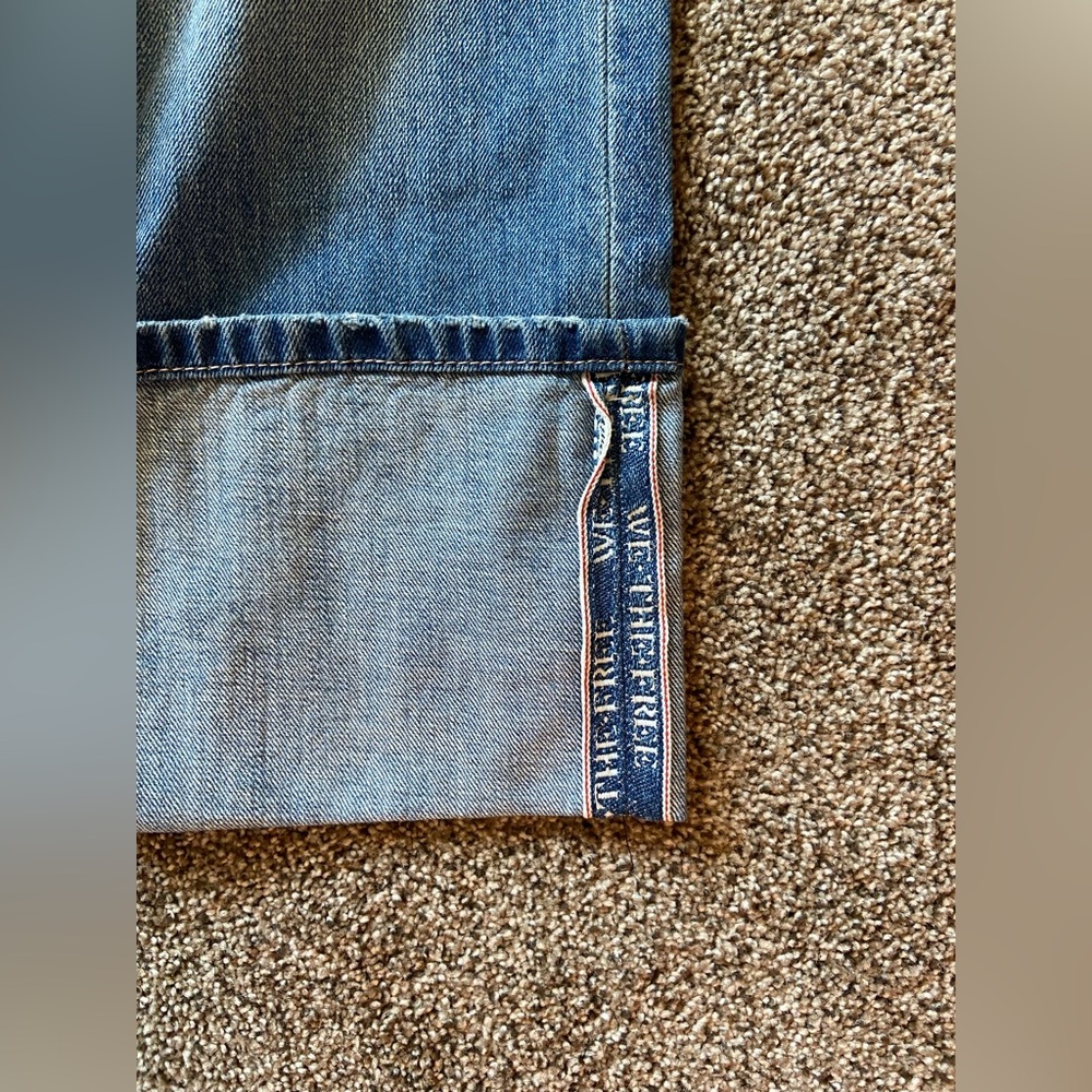 We The Free Slim Shade Selvedge Jeans
Color: True Blue
Brand New Never Worn - Picture 6 of 10
